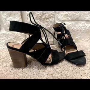 Women’s Merona Black Suede Sandal